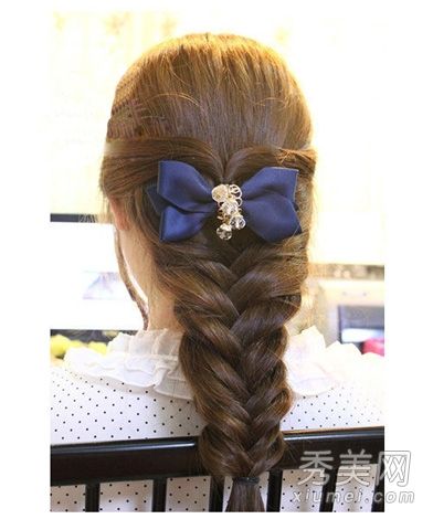 俞家炳编辑发行的美学历程——从气质到才女的转变
