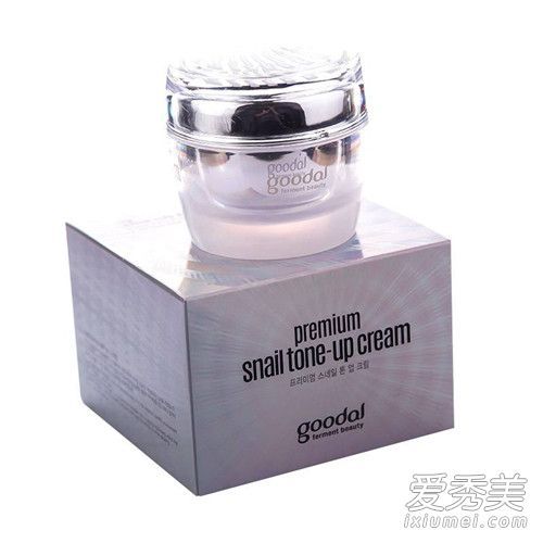 化妆前面霜和普通面霜的区别是什么