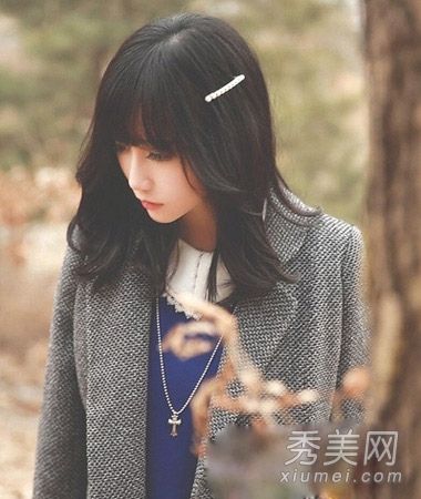 钻石脸适合什么发型?长发拯救方脸女孩
