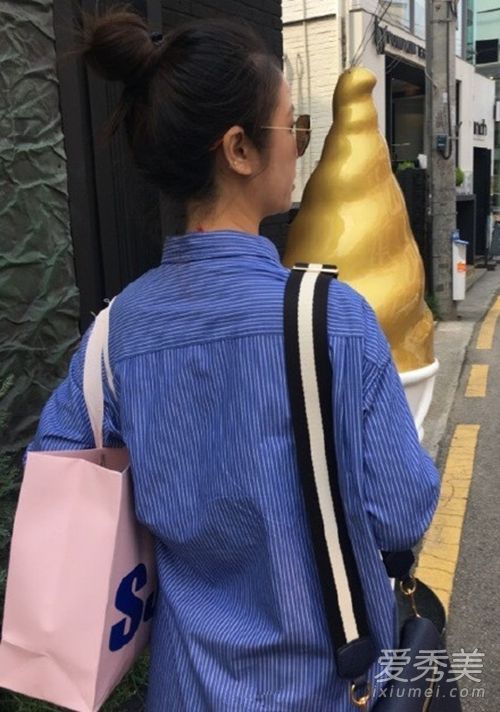 怀孕期间林心如对韩国的访问是另一位热情的母亲。