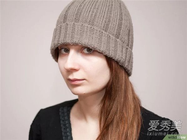 如何戴毛衣帽子在冬天看起来最好
