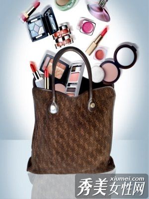 由于“质量”系统,识别皮肤质量和制定护肤计划是适当的。