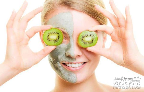 如何去除脸上的黄褐斑教你如何快速去除脸上的黄褐斑。