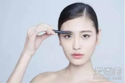 什么品牌的眉胶对眉胶有好处?如何卸载它?