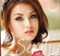 创造极具吸引力的桃红唇妆的5个步骤