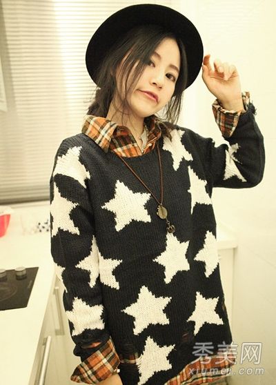 毛衣+衬衫是本季最流行的重叠层