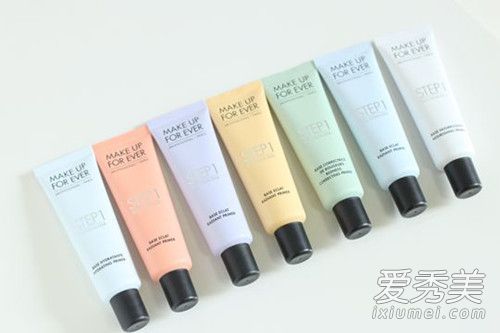 彩妆前的牛奶和粉底液的区别,彩妆前的牛奶和粉底液哪个更好