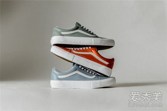 万斯的新意大利皮革系列有几种颜色。