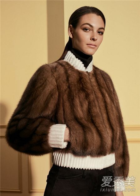 毛皮是由什么动物毛制成的