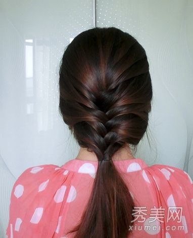 如何铁龙发型好看又实用的韩式辫子发型编辑教程