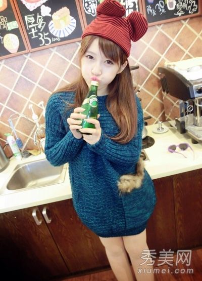 时尚毛衣建议只穿或作为基础，这是非常时尚的。