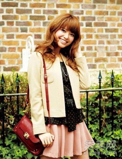 11号,8件漂亮的衣服在街上并不笨重。