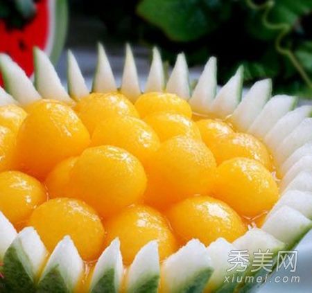 你夏天吃什么白皮肤的东西?自制甜点美白+消除水肿