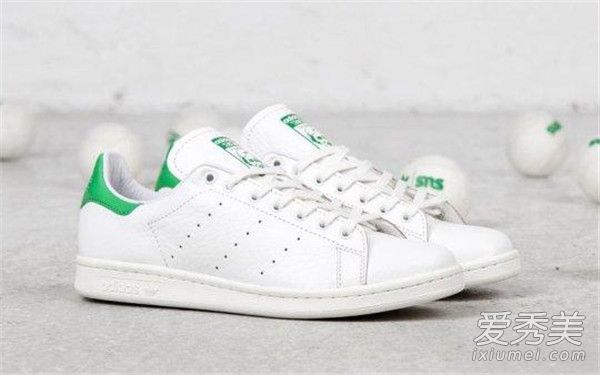 那几年我们一起追逐的经典运动鞋品牌。