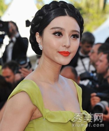 范冰冰展示最时尚的复古发型