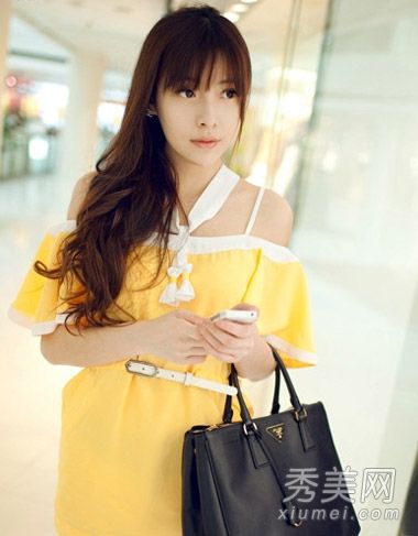 头发最像脸型的刘海和圆脸非常适合女孩。
