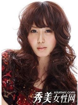 新年最热的事情是刘海和剩女告别单身。