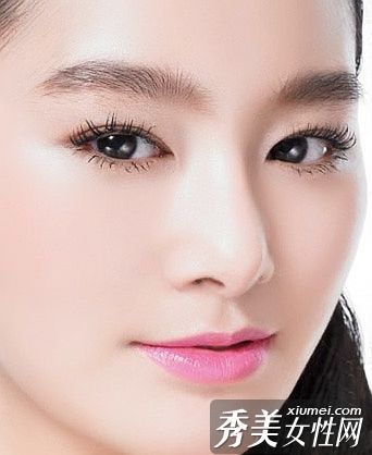 化妆注意两点绽放美丽容颜