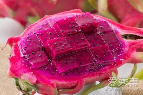 火龙果的皮肤可以敷在脸上吗?火龙果的皮肤可以美容吗?