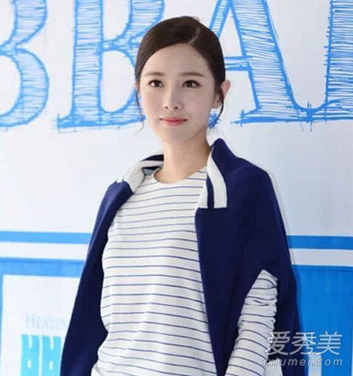 你也可以看起来像一个脸上扎着马尾辫的明星。