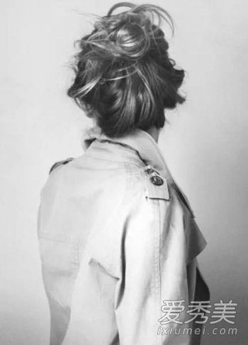 说明了系肉丸的方法。头发少的女孩也是合适的。