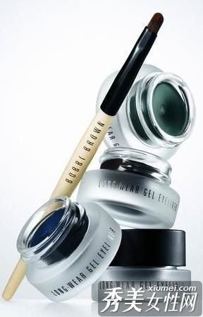 要知道眼睛化妆技巧马上就变成电眼美女