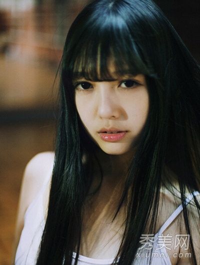 女孩圆脸时尚发型设计气质长发塑料小妍美