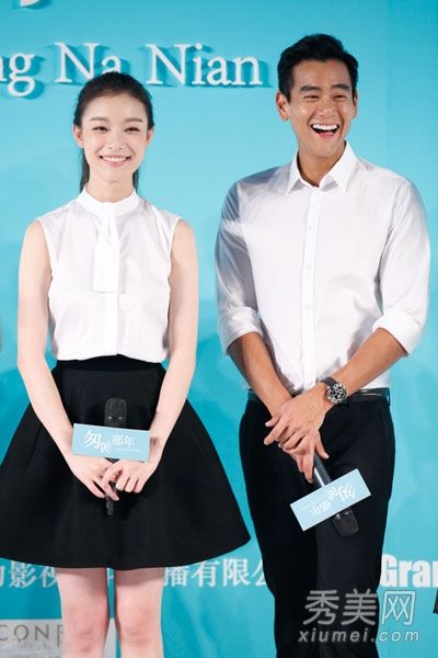 白衬衫校园女神必须创造新的学术风格