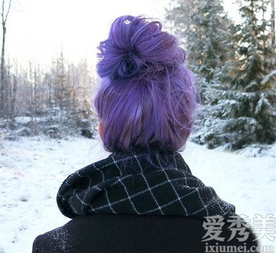人才喜欢的紫色头发是最漂亮的染成这样。