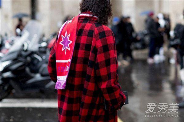本季时装周FW18时尚时尚图案围巾