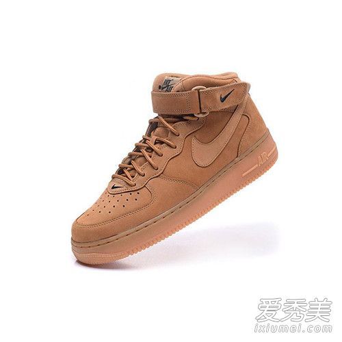 耐克空君毅高邦小麦的颜色怎么样?