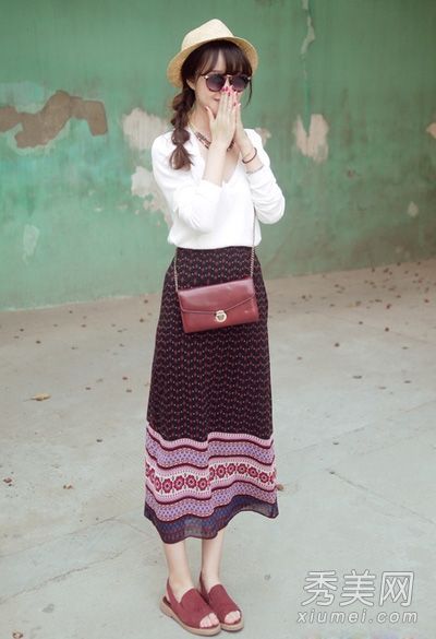 如何为肥胖的下半身穿小丑夹克和长裙