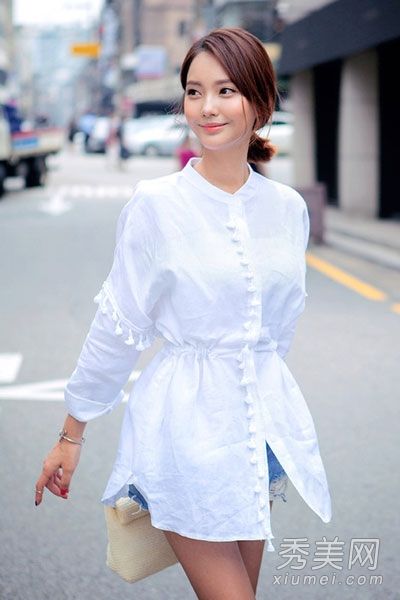 八件有腰的长袖连衣裙在秋天穿小蛮腰。