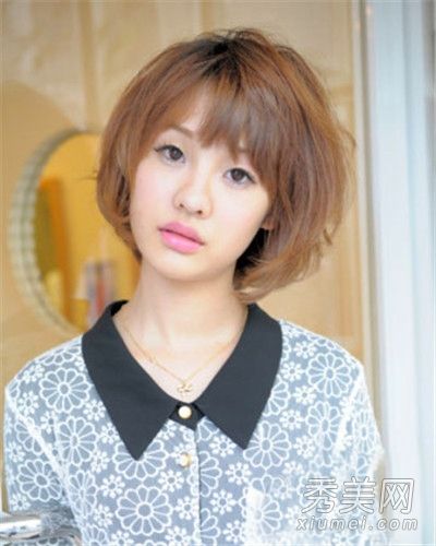 这个女孩的方脸适合什么样的发型?9短头发,清新,整齐