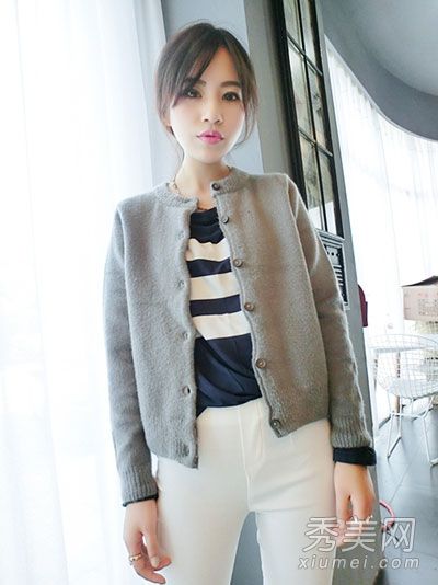 大学风格羊毛衫简约休闲校园时尚达人必备