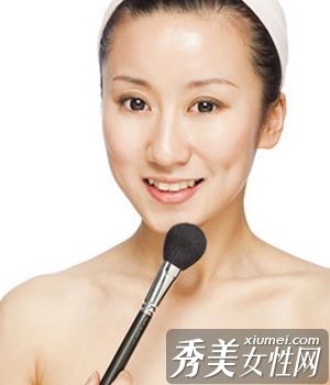 5化妆侧重于不同的脸型