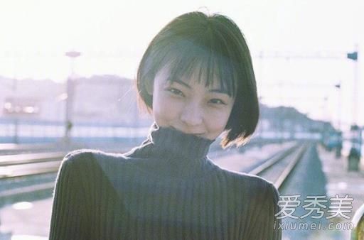 我姐姐最喜欢的秋冬气质短发就是被这13个模特简约的!
