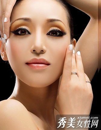 12招除皱技巧赶走细纹不怕年轮