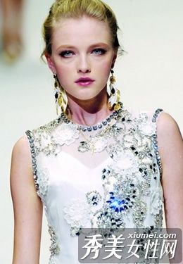 春季性感化妆裸妆复古化妆时尚