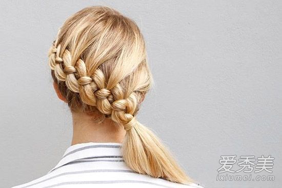 多一根绳子太神奇了！超简单四股编的编法举例