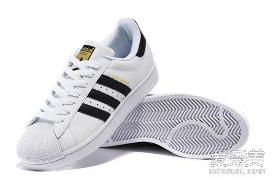 阿迪达斯三叶形外壳金色标签怎么样