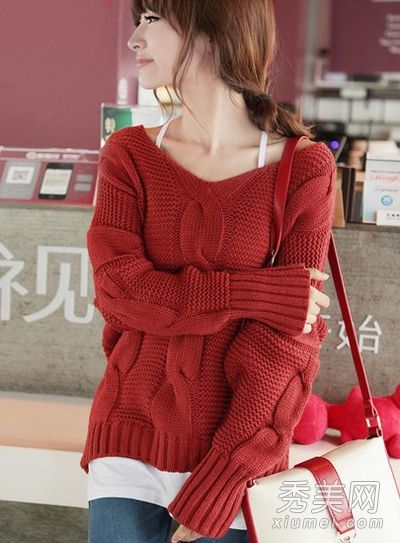 秋季爆款漂亮毛衣混搭感觉新把戏