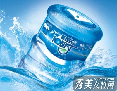 早上第一杯水,四种水绝对不能喝。