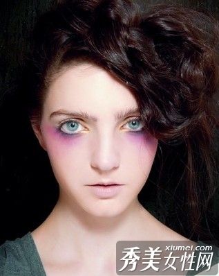 完美妆容+气球腮红甜美升级