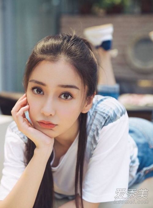 如何画微笑的嘴唇