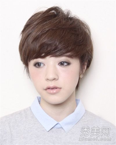 九个瓜子脸和MM发型的韩式短发值得一试。