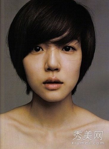 尹恩惠·林秀晶以令人惊艳的短发领衔韩国女演员。