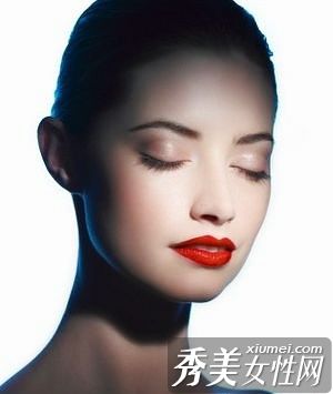 立体化妆技巧帮助你实现整形手术的梦想。