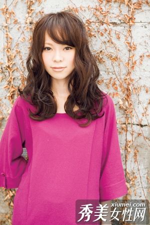 4新年发型让你成为漂亮女人