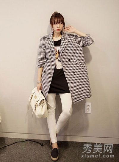 巧搭风衣,打造多变的秋装。